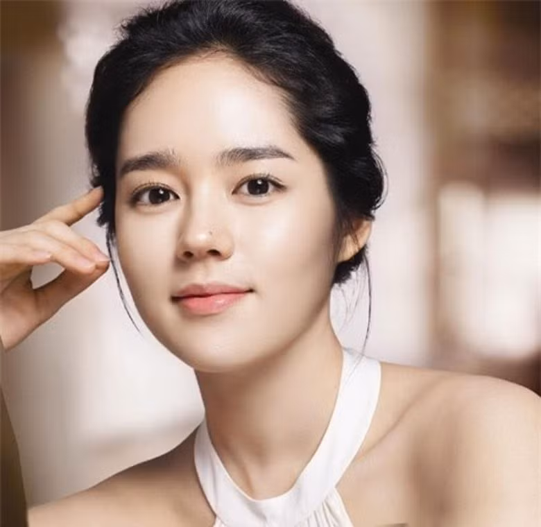 Người sở hữu nốt ruồi ở chóp mũi thường gặp may mắn về tài chính. Họ thông minh, có tầm nhìn xa trông rộng nên có thể trở thành lãnh đạo tài ba. 