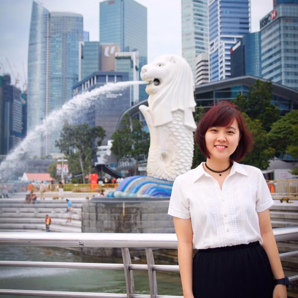 Một điều đặc biệt là ngày Tuyết Dung chính thức trở thành cơ phố cũng chính là ngày sinh nhật mẹ của cô. Thành công này bất ngờ trở thành một món quà lớn vô cùng ý nghĩa mà cô gái Sài thành dành tặng cho mẹ mình - người đã luôn cố gắng quan tâm, ủng hộ Tuyết Dung trong suốt thời gian qua.