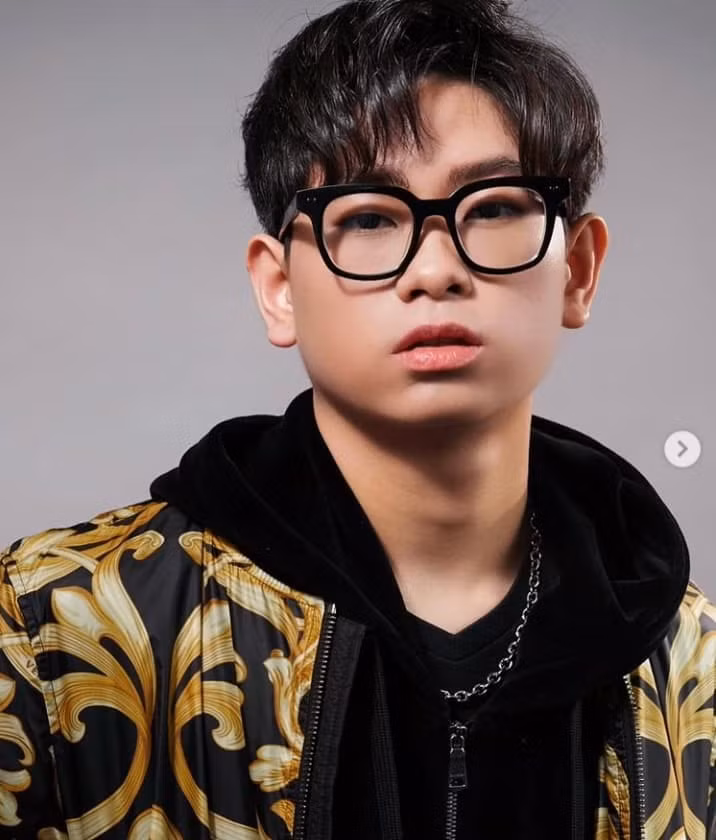 Cuoc song sang chanh cua rich kid “chiu choi” nhat MXH