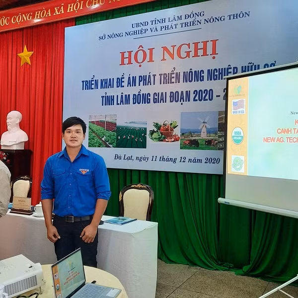 Cất bằng Đại học về quê khởi nghiệp, chàng trai lãi trăm triệu/năm Cat bang Dai hoc ve que khoi nghiep, chang trai lai tram trieu/nam