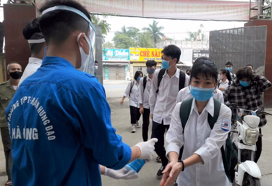 Dieu chinh ky thi lop 10 THPT tai Ha Noi: An toan va nhan van cho thi sinh-Hinh-2