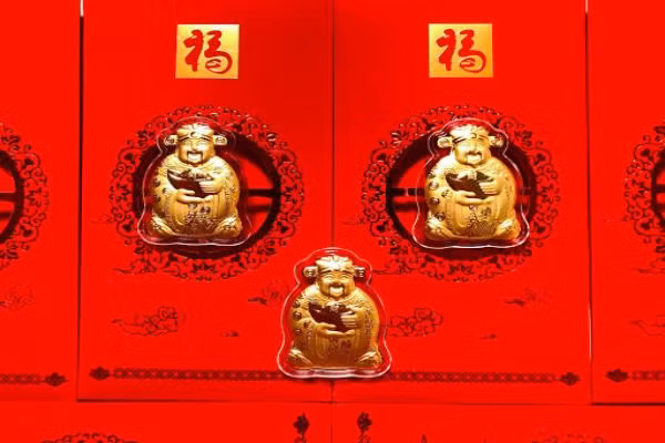 Boc gia cac loai bao li xi ma vang Tet Tan Suu 2021