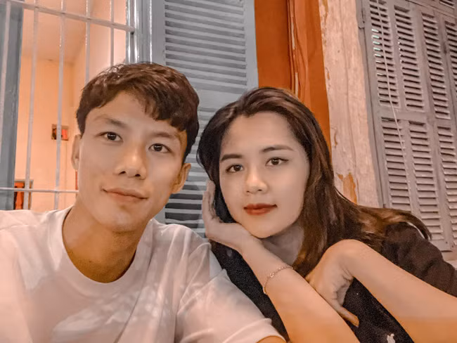 Dương Thùy Phương - vợ Quế Ngọc Hải là nàng WAGs nổi tiếng Làng bóng Việt.