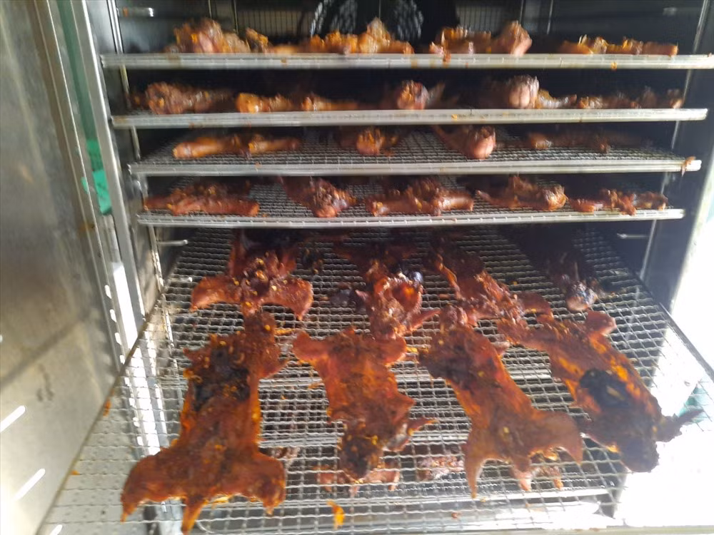 Hiện giá bán mỗi kg khô chuột từ 150.000 đến 170.000 đồng/kg.