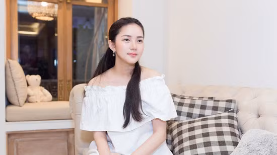 Không chỉ xây nhà tặng vợ, đại gia Đức An còn hướng dẫn Phan Như Thảo công việc quản lý kinh doanh để hiện tại, cô vô cùng thành công với vai trò bà chủ chuỗi spa riêng. Ảnh: Vietnamnet