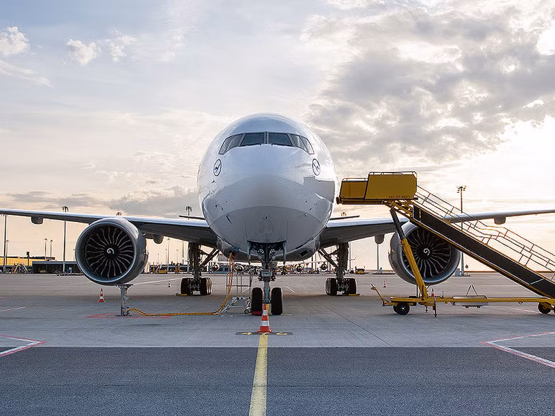 Boeing 777 Freighter là mẫu máy bay thứ sáu và mới nhất của dòng máy bay Boeing 777 và dựa trên chiếc 777-200LR Worldliner. Ảnh: Lufthansa-cargo