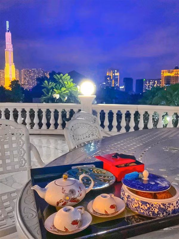 Biệt thự của Lan Khuê và chồng đại gia còn có một phòng chiếu phim và nhiều tiện ích khác như phòng gym, bể bơi...Ảnh: FBNV