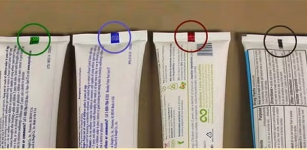 Các ô màu trên tuýp mỹ phẩm sẽ "tiết lộ" nguồn gốc thành phần bên trong nó.