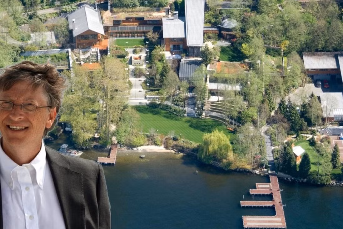 Vợ chông tỷ phú Bill Gates có nhiều bất động sản, bao gồm một dinh thự rộng 6.100 m2 ở Washington.