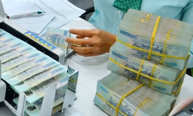 Lai suat cho vay giam sau: Chon ngan hang nao vay mua nha, xe?