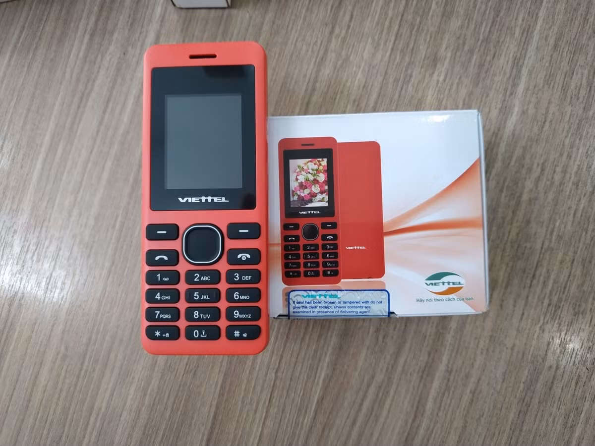 Truoc VinSmart, ong lon nao tung dung san xuat dien thoai?-Hinh-3