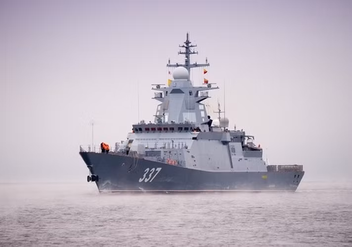 Trước đó nhà máy đóng tàu Phương Bắc thông báo rằng, tàu hộ vệ tên lửa Gremyashchy sẽ được bàn giao cho hải quân Nga trong nửa đầu năm 2020. Sau đó con tàu sẽ thực hiện hành trình đến Hạm đội Thái Bình Dương, nơi nó tiếp tục phục vụ.