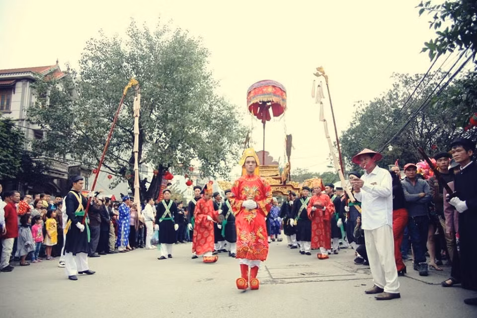 Đoàn đi đến đâu mang theo không khí náo nhiệt đến đó.