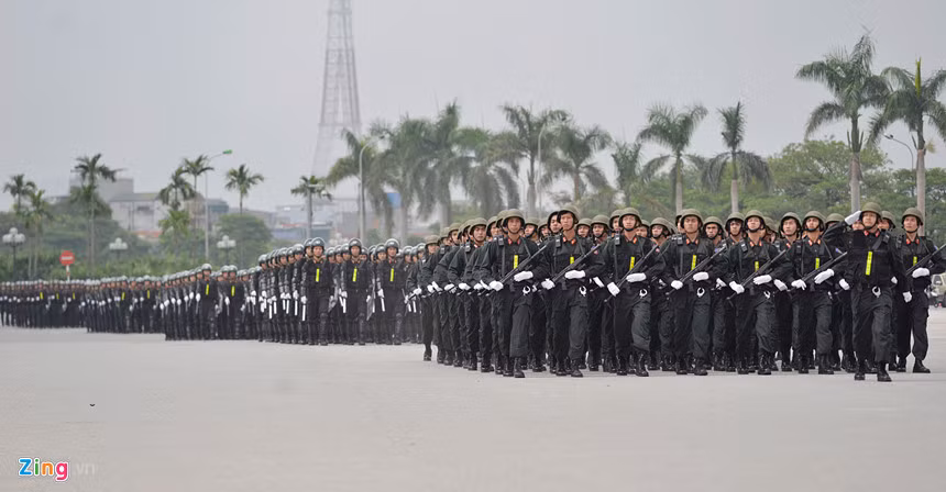 Cong an Ha Noi tung quan bao ve hoi nghi thuong dinh My - Trieu Tien