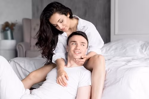 Dung thu nay tang khoai cam, chang trai mat mang, ban gai vao tu