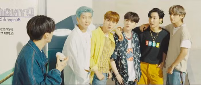 BXH nhom nhac thang 8: BlackPink va Red Velvet bam sat BTS-Hinh-2