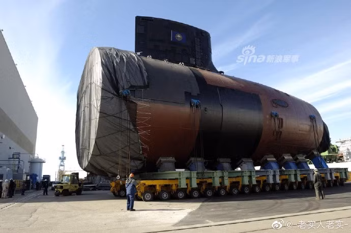 Mặc dù không nổi tiếng về lực lượng tàu ngầm như Liên Xô, tuy nhiên Mỹ luôn được coi là quốc gia có các loại tàu ngầm chất lượng nhất với khả năng lặn sâu hơn cùng tiếng ồn động cơ phát ra nhỏ hơn. Nguồn ảnh: Sina.