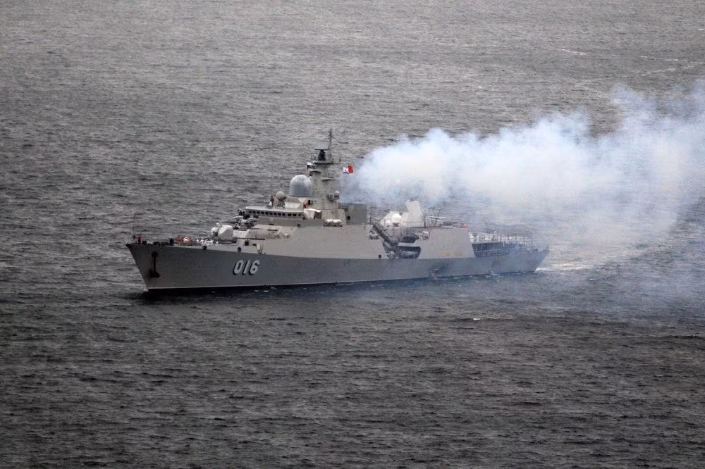 Tàu 016 Quang Trung thuộc loại tàu hộ vệ tên lửa Gepard 3.9 do nhà máy đóng tàu Zelenodolsk của Nga chế tạo theo đơn đặt hàng của Hải quân nhân dân Việt Nam. Theo Naval Technology, Việt Nam đã ký hợp đồng mua 4 tàu Gepard 3.9, chia thành 2 đợt, mỗi đợt 2 tàu. Nguồn ảnh: Pinterest.