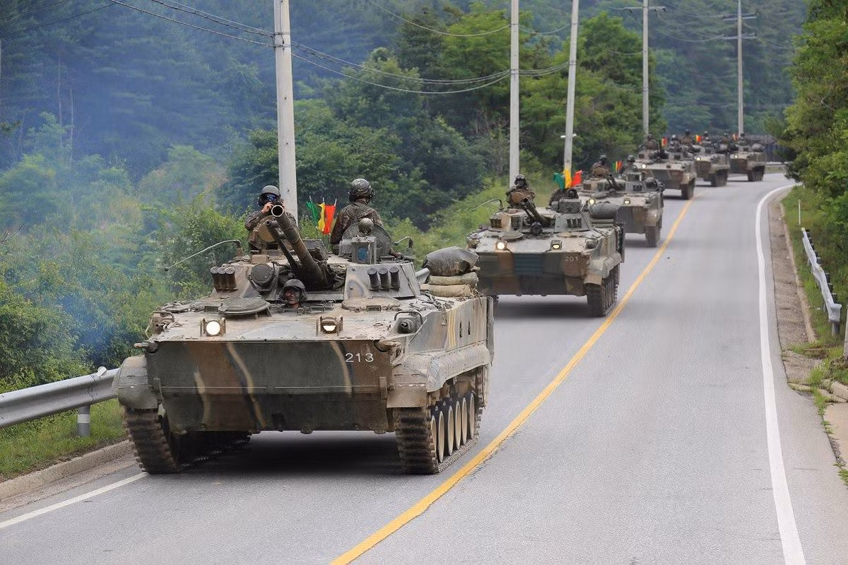 Tổng cộng Nga đã chuyển giao cho Hàn Quốc 33 xe chiến đấu bộ binh BMP-3F và 37 xe chiến đấu bộ binh BMP-3M. Nguồn ảnh: Pinterest.