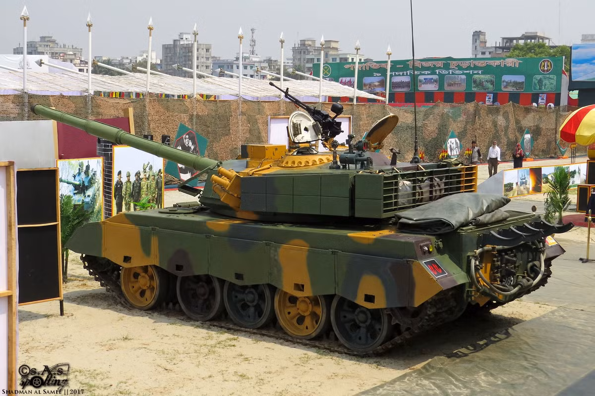 Phiên bản nâng cấp Type 59G do Bangladesh thực hiện dưới sự hỗ trợ kỹ thuật từ Trung Quốc - quê hương nơi chiếc Type 59 được ra đời nên có thể hoàn toàn đảm bảo về mặt chất lượng và tính năng kỹ chiến thuật của phương tiện. Nguồn ảnh: Bangla.