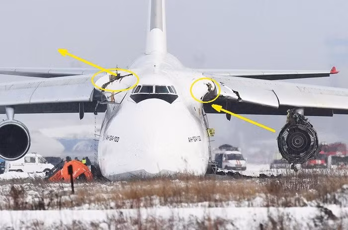 Vận tải cơ An-124 cất cánh lần đầu vào năm 1982, hơn 40 chiếc hiện đang hoạt động tại Nga, Ukraine, UAE cũng như Libya.