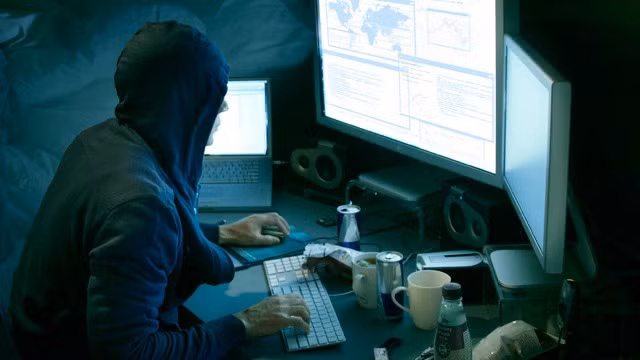Hacker Viet Nam bi My tuyen phat 13 nam tu