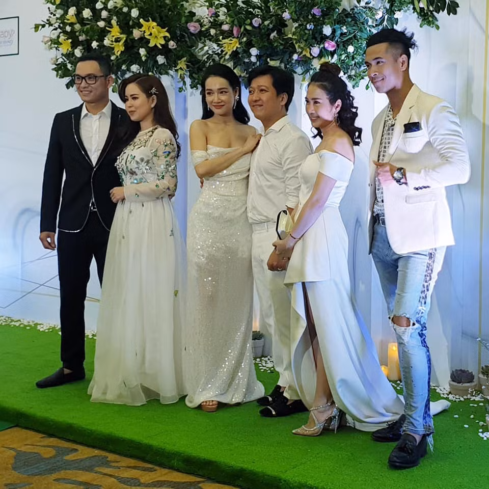 Ngo Kien Huy - Pham Quynh Anh khien Nha Phuong lo dung nhan 'me bim sua'