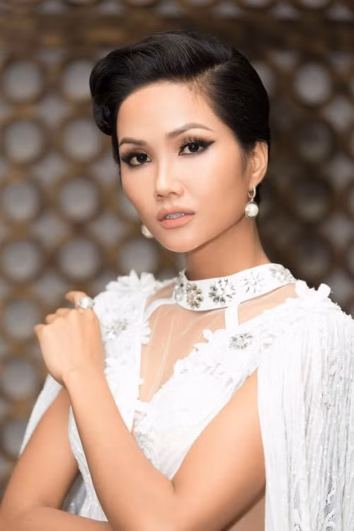 H'Hen Nie bi thuong hieu nuoc ngoai to dien thiet ke dao nhai-Hinh-7