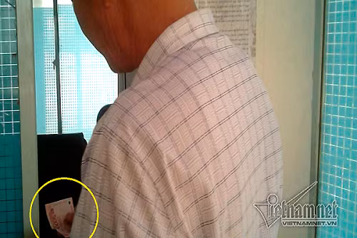 Muon qua cua khau La Lay kho thoat 'luat ngam' tuc anh ach nay?-Hinh-2