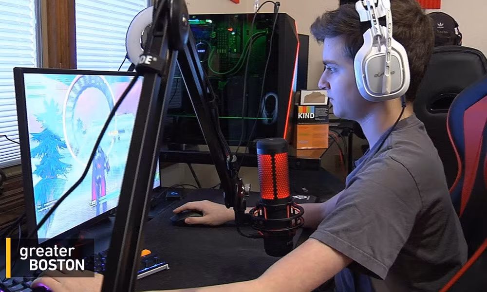 Jordan chia sẻ, cậu đặt mục tiêu theo đuổi eSport là để kiếm đủ tiền cho phần đời còn lại của mình mà không cần phải làm việc cật lực. Cậu bé hiểu và chấp nhận hy sinh việc đi học ở trường. Jordan rất biết ơn bố, vì ông Dave luôn ở phía sau động viên và hỗ trợ cậu.