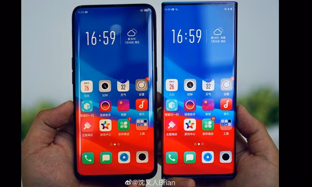 Trang Twitter chính thức của hãng Oppo vừa cho đăng tải những hình ảnh rất đáng chú ý về một mẫu smartphone có màn hình tràn viền theo phong cách mới. Thông tin được đích thân Phó Chủ tịch Oppo – ông Brian Shen tiết lộ, nên có thể coi đây là phát ngôn đáng tin cậy, có cơ sở.