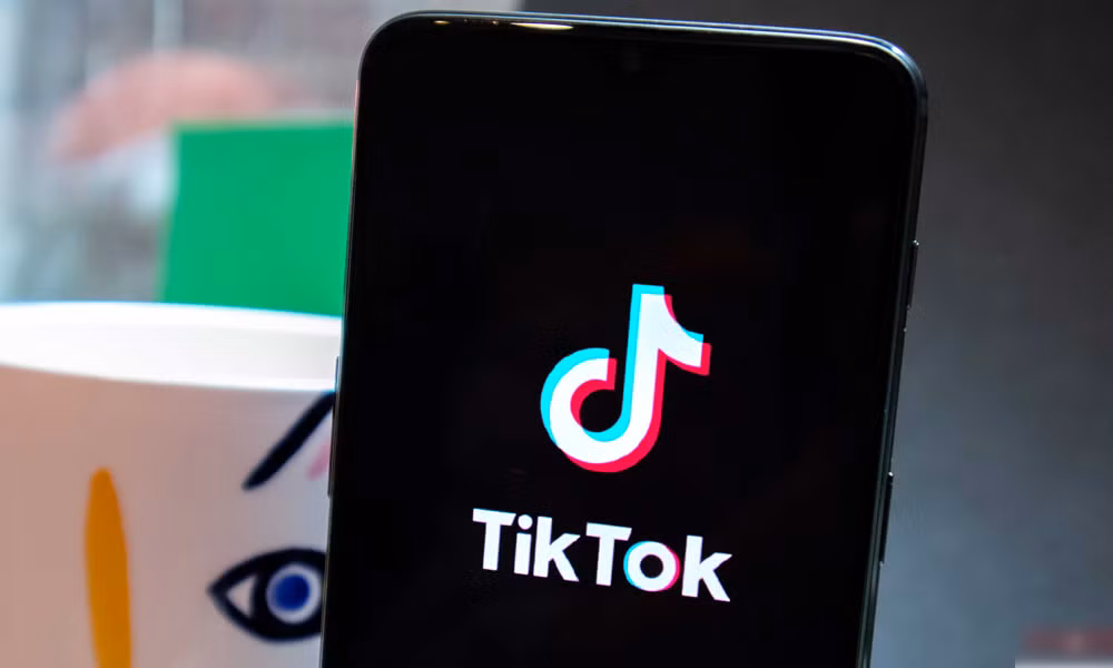 Chuan bi ra smartphone rieng, cha de TikTok 