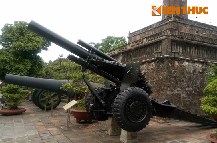 Với cỡ nòng lên tới 155mm, M114 có thể được xem là khẩu pháo xe kéo có cỡ nòng lớn nhất của Quân đội Nhân dân Việt Nam. Tuy nhiên xét về tầm bắn thì M114 thua xa M46 130mm – “ông vua” pháo binh Việt Nam.