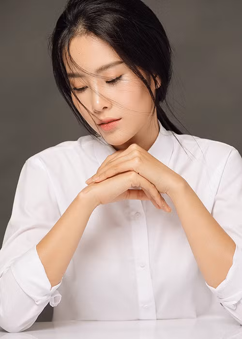 Dự án điện ảnh “Lô Tô” đã mang đến cho Nam Em trải nghiệm đầu tiên với “nghệ thuật thứ 7” và lần “chạm ngõ" điện ảnh này của cô hứa hẹn sẽ gây nhiều bất ngờ cho công chúng.