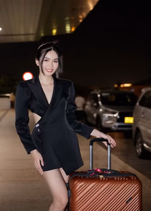 Với lợi thế “bắn” tiếng Pháp như gió, Phương Anh có dịp thể hiện trình độ ngoại ngữ của mình.