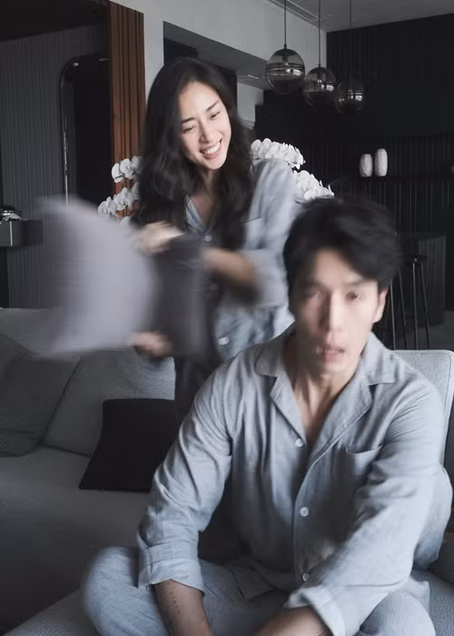 Ngoài ảnh tình tứ, cặp đôi còn công khai những khoảnh khắc “dìm hàng” nhau.