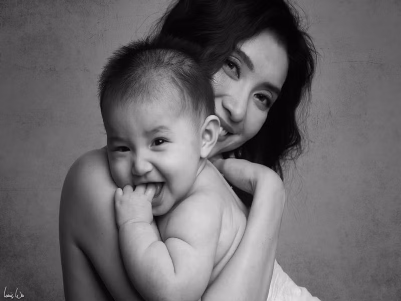 Bé Minh An - con gái của Tiêu Châu Như Quỳnh trộm vía bụ bẫm, đáng yêu.