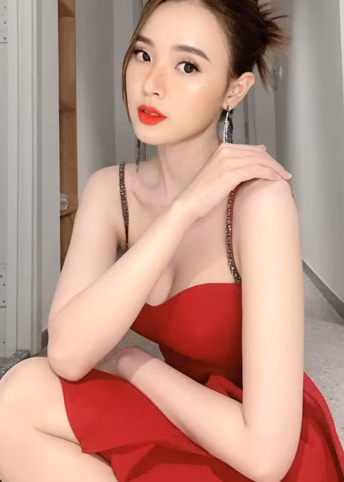 Ngoài Lan Ngọc, Midu cũng từng vướng nghi vấn tình cảm với Chi Dân. Ảnh: FBNV