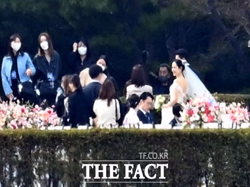 Son Ye Jin hạnh phúc trong ngày trọng đại. Son Ye Jin