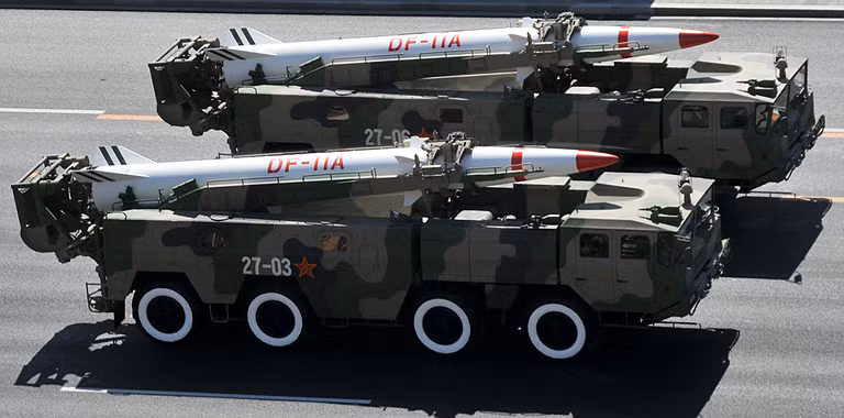 Nga không ngại tên lửa đạn đạo DF-12 của Trung Quốc - Hình 2 Nga khong ngai ten lua dan dao DF-12 cua Trung Quoc-Hinh-2