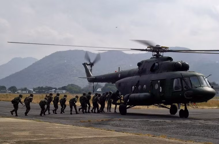 Với những ưu điểm vừa rồi, Mi-17 cho thấy đây là dòng trực thăng vận tải tầm trung hiệu quả, xứng đáng với vị trí tốp đầu trong lựa chọn của không quân các nước. Ngoài Nga, Ấn, Trung Quốc đang duy trì hoạt động một số lượng lớn loại trực thăng này. Việt Nam cũng sử dụng Mi-17 cho các hoạt động khác nhau của không quân.