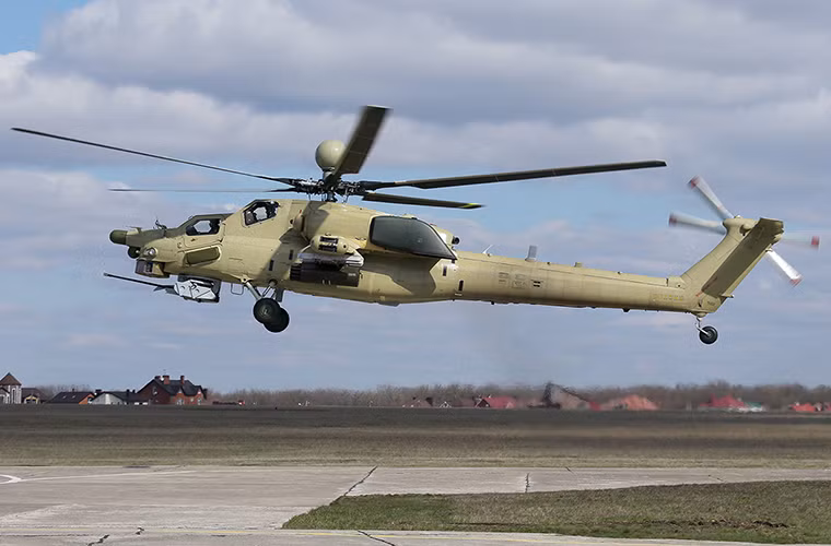 Mặc dù đưa vào trang bị Mi-28 đầu tiên nhưng hiện tại số lượng Mi-28N của Không quân Nga khá hạn chế đa phần là dành cho xuất khẩu. Nhiều khả năng Bộ Quốc phòng Nga muốn đưa vào trang bị thẳng biến thể mới nhất là Mi-28NM thay vì Mi-28N hiện tại. Nguồn ảnh: Fyodor.