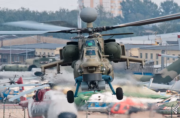 Hệ thống radar mới được tích hợp sẵn trên cánh quạt nâng của trực thăng Mi-28NM là điểm sáng của biến thể này. Mà trước đó radar N025E chỉ được trang bị cho biến thể Mi-28NE xuất khẩu và các biến thể Mi-28 của Nga được trang bị rất ít. Với hệ thống radar này Mi-28NM có thể quét mục tiêu ở nhiều dải tần khác nhau từ mặt đất cho đến trên không, khả năng theo dõi đồng thời nhiều mục tiêu của nó cũng được tăng lên đáng kể.