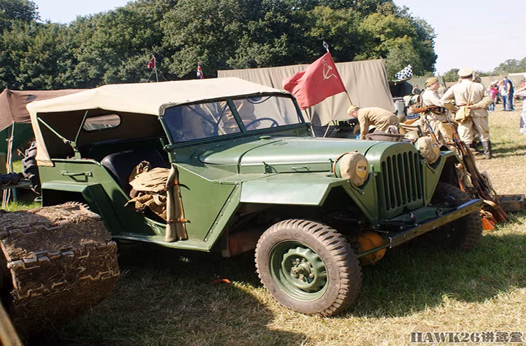 GAZ-67 có thể được xem là mẫu xe jeep của Liên Xô trong CTTG 2 nó chỉ được sử dụng bởi các sĩ quan và tướng lĩnh cấp cao Liên Xô trên chiến trường và hiếm khi được trang bị vũ khí.