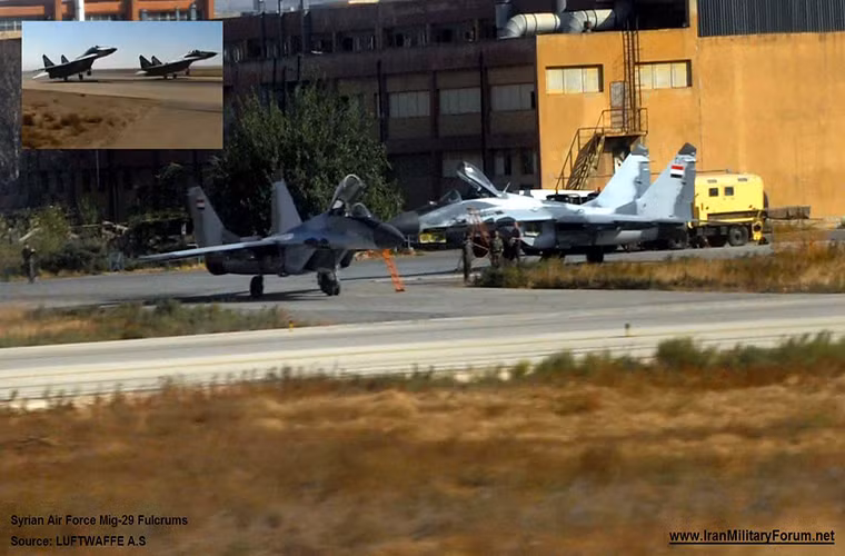 Theo Air Recognition, trong một đoạn phóng sự được truyền thông nhà nước Syria đăng tải gần đây cho thấy Không quân Syria đã bắt đầu trang bị tên lửa không đối không R-77 (AA-12 Adder) cho phi đội tiêm kích MiG-29 của nước này. Đáng chú ý, đây là lần đầu tiên kể từ khi Nội chiến Syria nổ ra MiG-29 được trang bị tên lửa không đối không R-77.