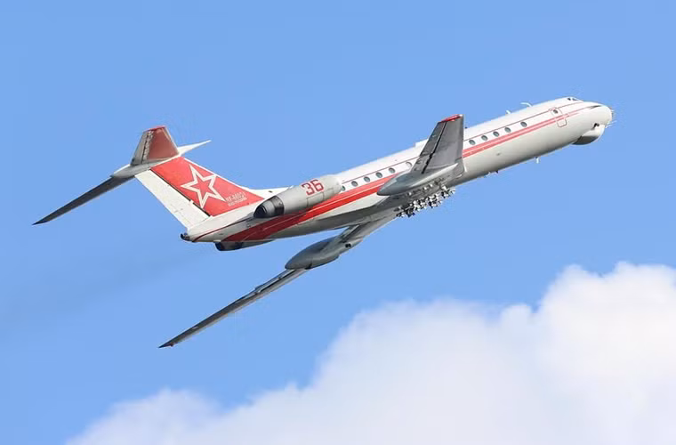 Một chiếc Tu-134SH - phiên bản máy bay chở khách Tu-134 phục vụ huấn luyện phi công lái máy bay ném bom Tupolev Tu-22/95/160.