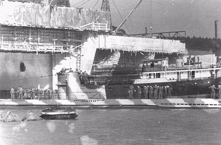 Về thiết kế, U-Boot Bunker gần như là một căn cứ hải quân toàn diện cung cấp mọi trang thiết bị, nhân lực, vũ khí cho đến sửa chữa cho tàu ngầm lẫn tàu chiến cỡ nhỏ, tuy nhiên quá trình xây dựng chúng lại quá lâu và tốn kém. Nguồn ảnh: War History.