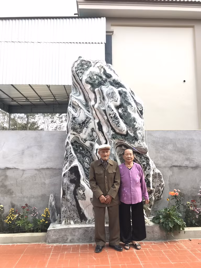 Cụ ông vô tư ngủ gật trong tiệc sinh nhật 100 tuổi - Hình 5 Cu ong vo tu ngu gat trong tiec sinh nhat 100 tuoi-Hinh-5