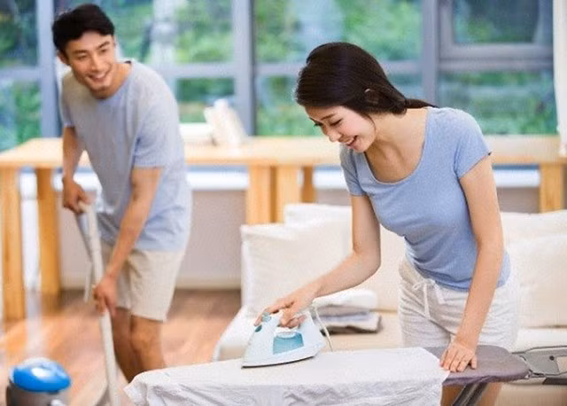 Với đàn ông, khoản đầu tư tốt nhất là đối xử tốt với vợ mình - Hình 3 Voi dan ong, khoan dau tu tot nhat la doi xu tot voi vo minh-Hinh-3
