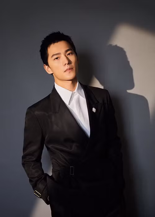 Dương Dương được xem là một trong những nam thần của làng giải trí Trung Quốc.